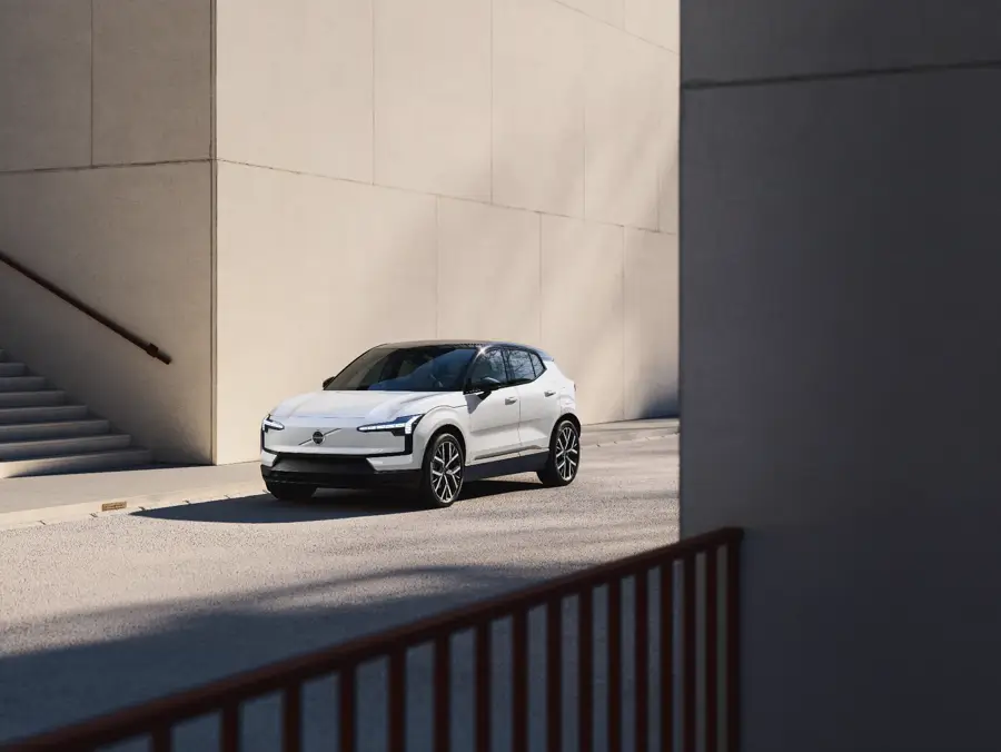 Volvo EX30 em destaque